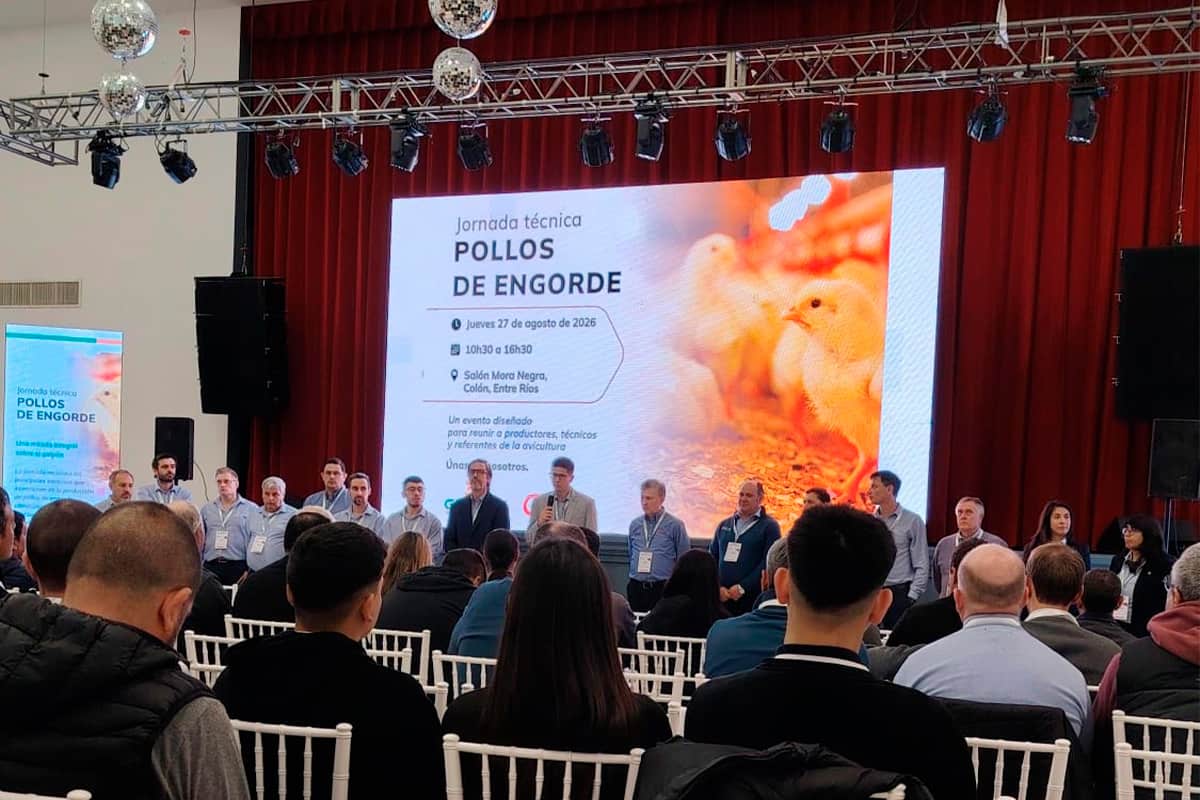 Jornada Técnica Pollos de Engorde junto a Cumberland.